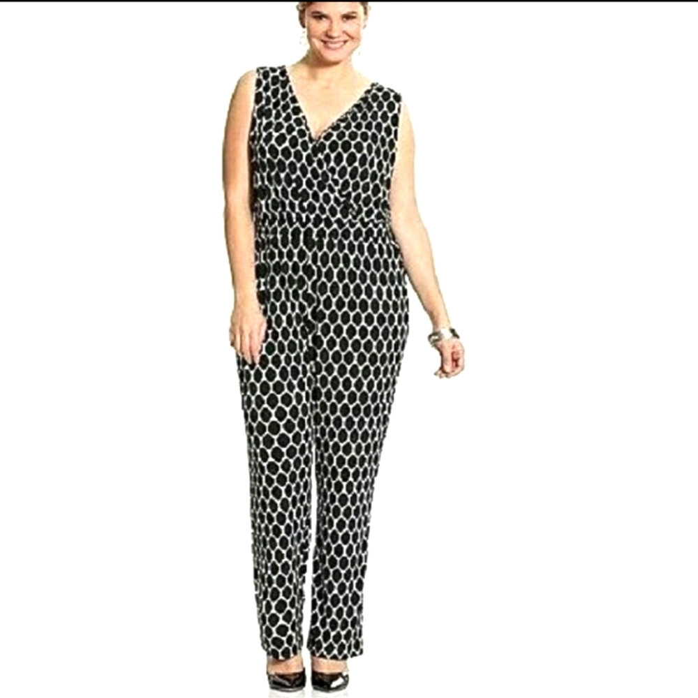 Black and White Jumpsuit 4xl (26/28)